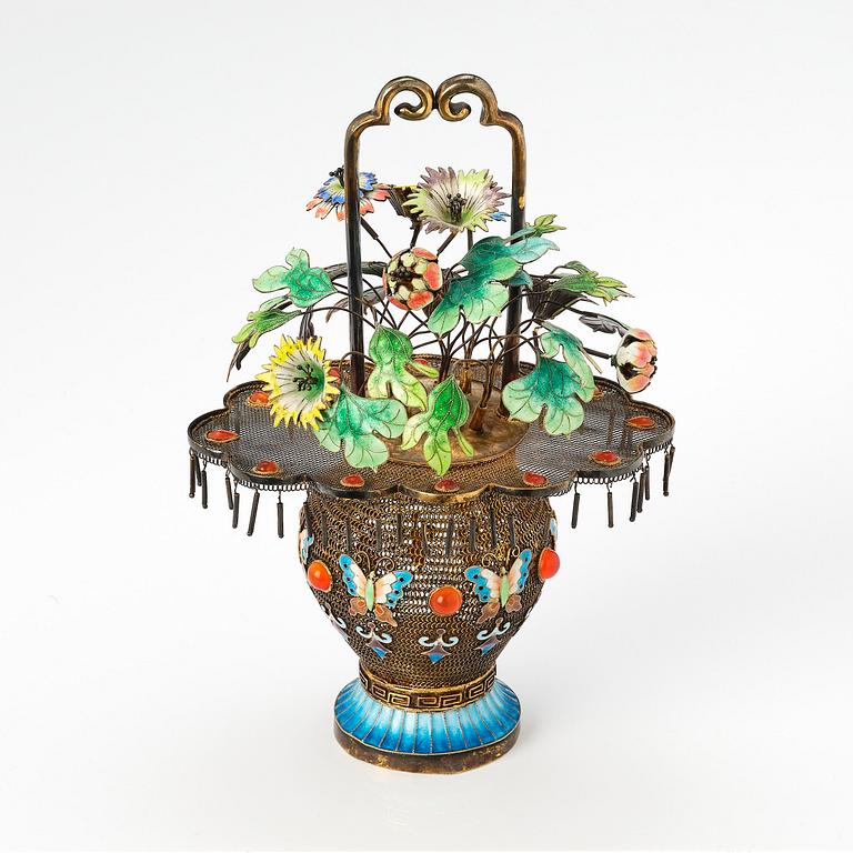 A fine enamelled gilt silver flower basket, late Qing dynasty.