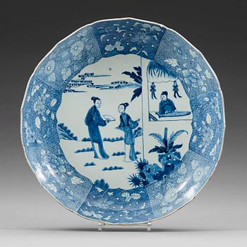 A large blue and white charger. Qing dynasty, early 18th Century.