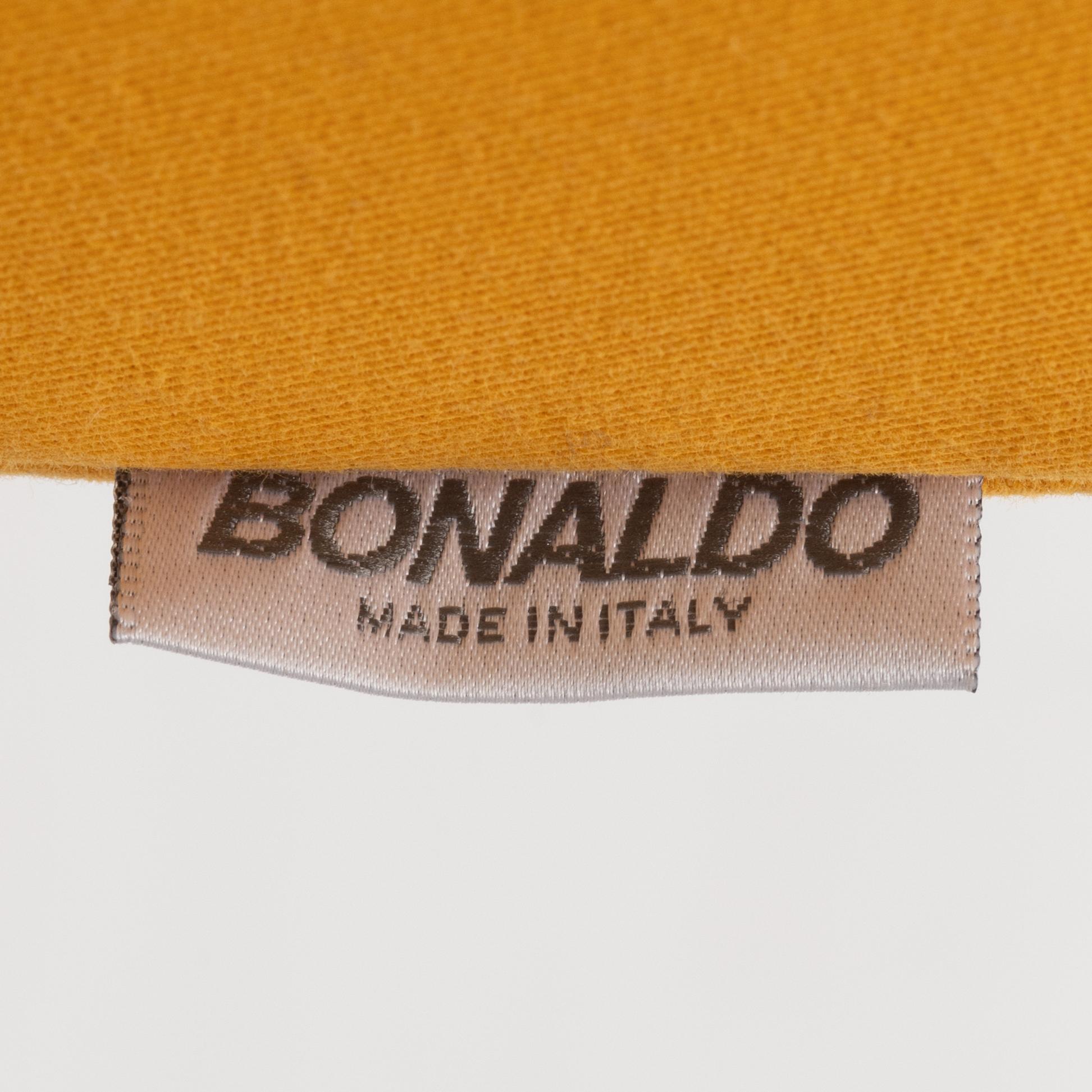 Giuseppe Viganò, a 'Squaring' bed, Bonaldo, Italy.