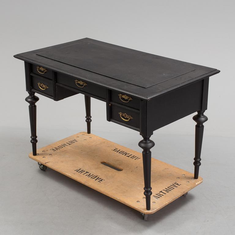 A late 1800s writing desk.