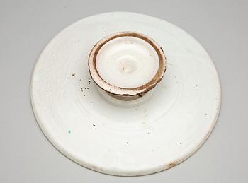FAT PÅ FOT, fajans, troligen Italien, 1800-tal.