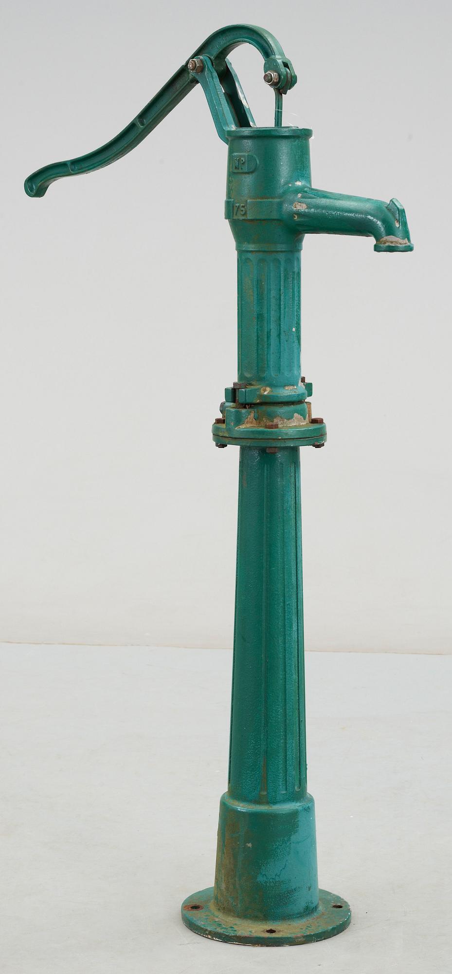 TRÄDGÅRDSPUMP, gjutjärn, 1900-talets första hälft.