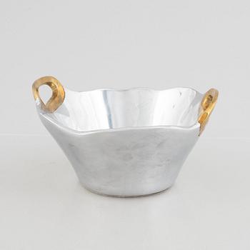 David Marshall, skål med handtag, gjuten aluminium och mässing, Spanien, 1900-talets andra hälft.