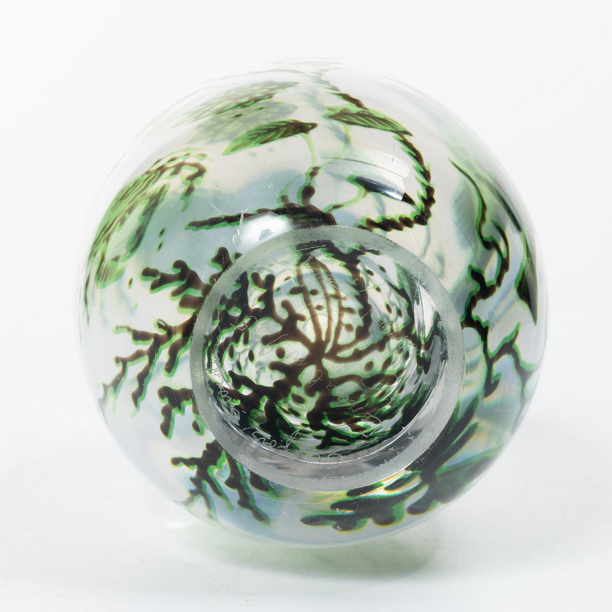 Edward Hald, A “fish graal” vase, Orrefors, mid-20th century.
