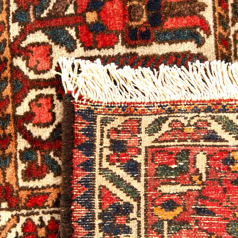 Matta Bachtiari semiantik ca 310 x 168 cm.