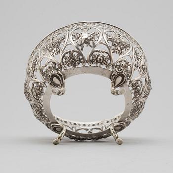 A GERMAN SILVER BOWL,  first half of the 20th century.