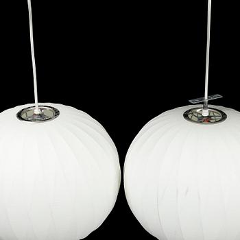 Two HAY Nelson Bubble lamps "Ball", design George Nelson, Modernica, Los Angeles, 2014.