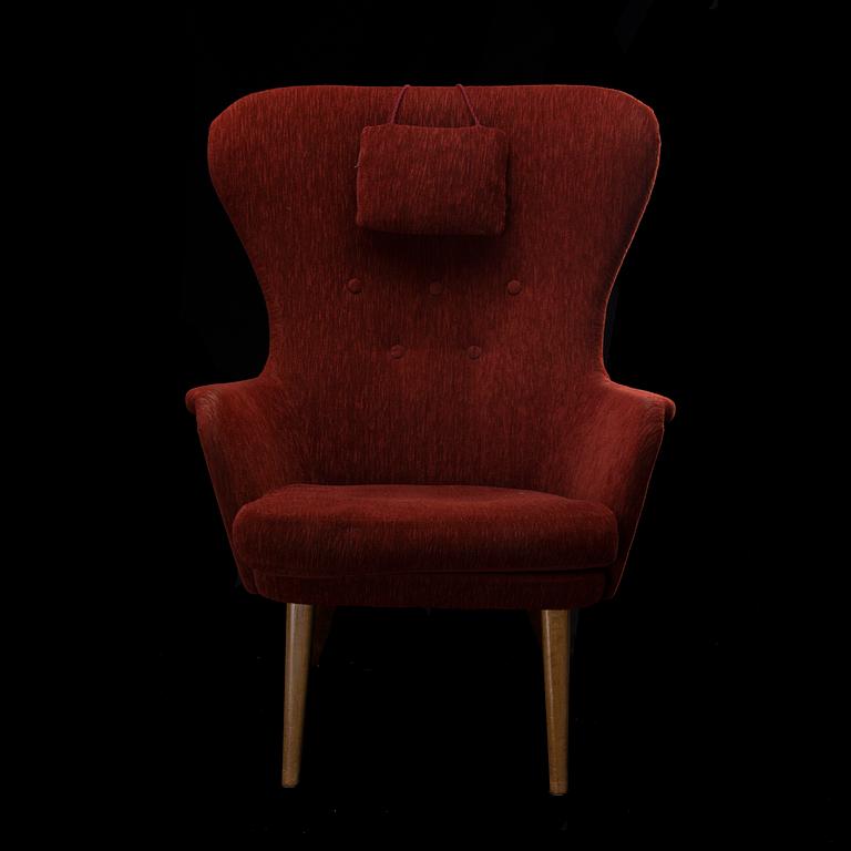 CARL GUSTAF HIORT AF ORNÄS, ARMCHAIR. Manufactured by Puunveistos Helsinki. 1950s.