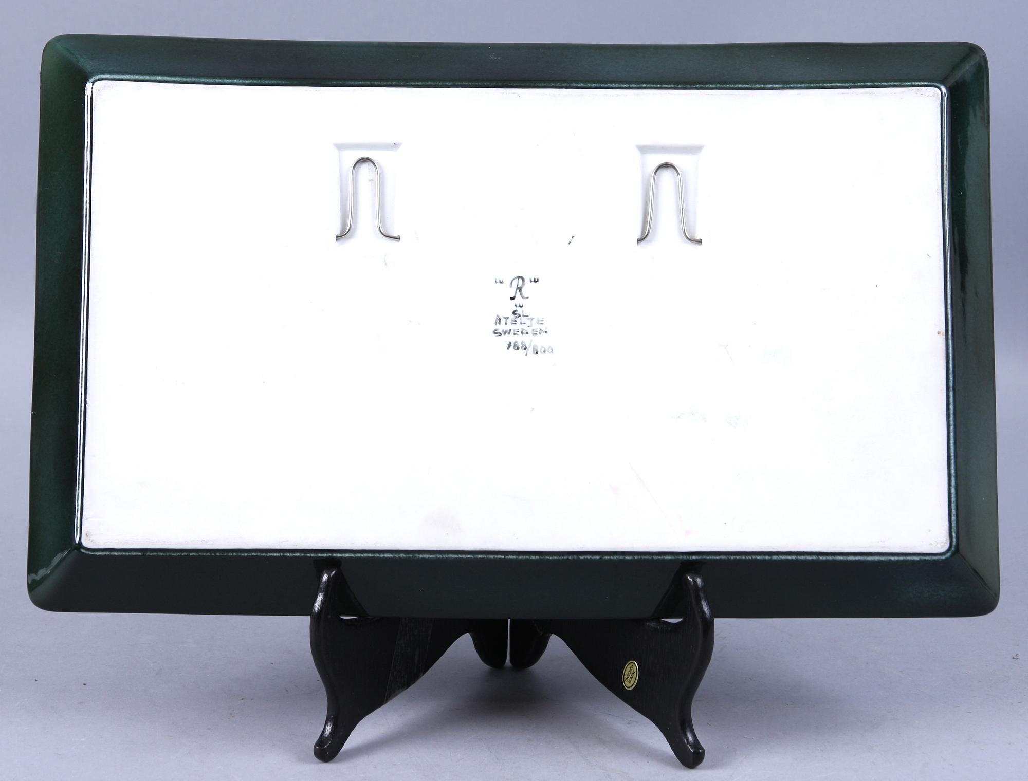 VÄGGRELIEF, porslin, Sylvia Leuchovius, Rörstrands Ateljé, monogramsign och numr 788/800.