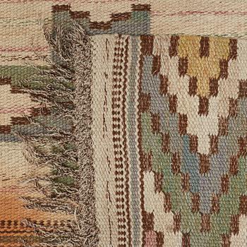 Märta Måås-Fjetterström, A CARPET, "Vit botten", flat weave, ca 352,5 x 271,5 cm, signed MMF.