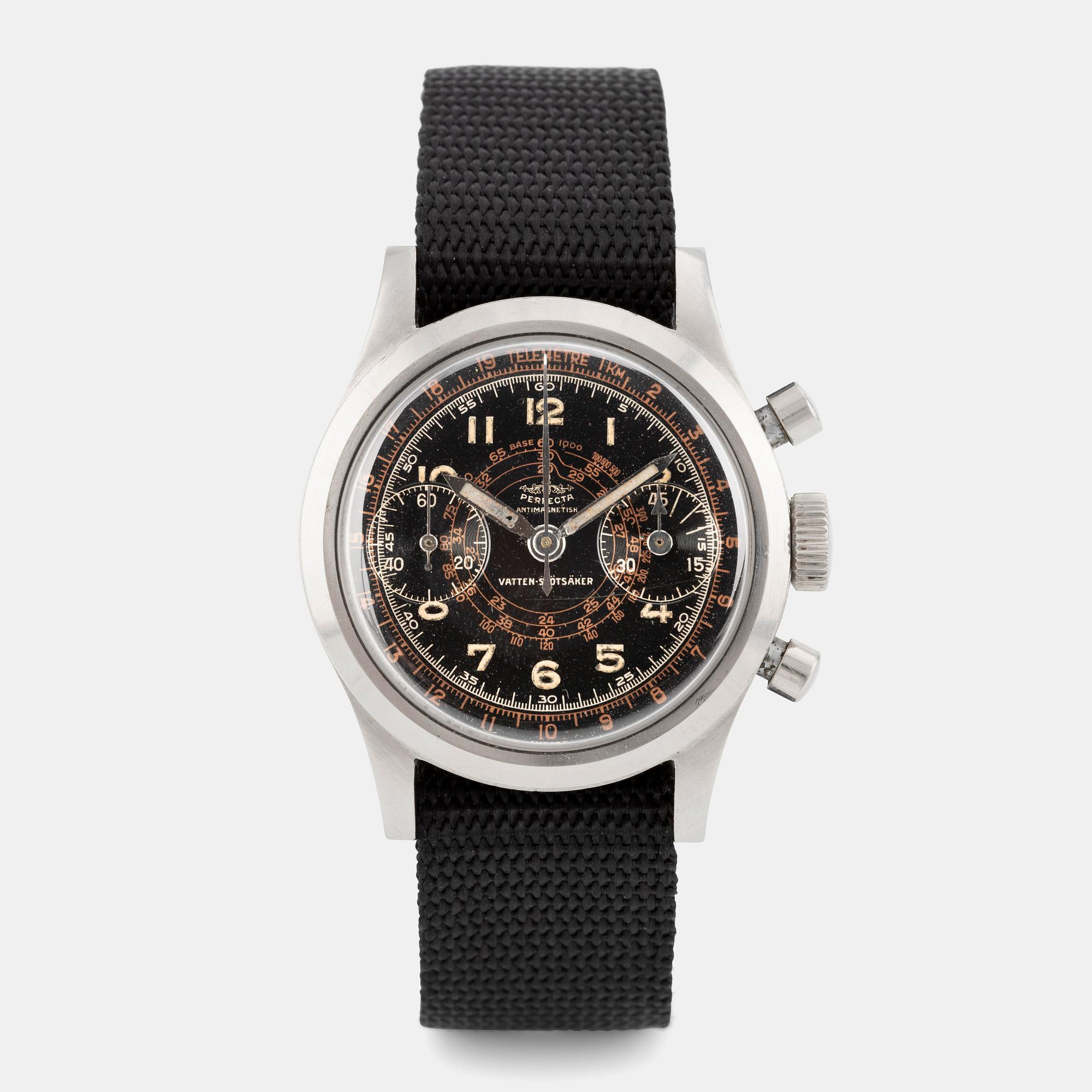 Perfecta, "Vatten-stötsäker", "Clamshell", chronograph, ca 1945.