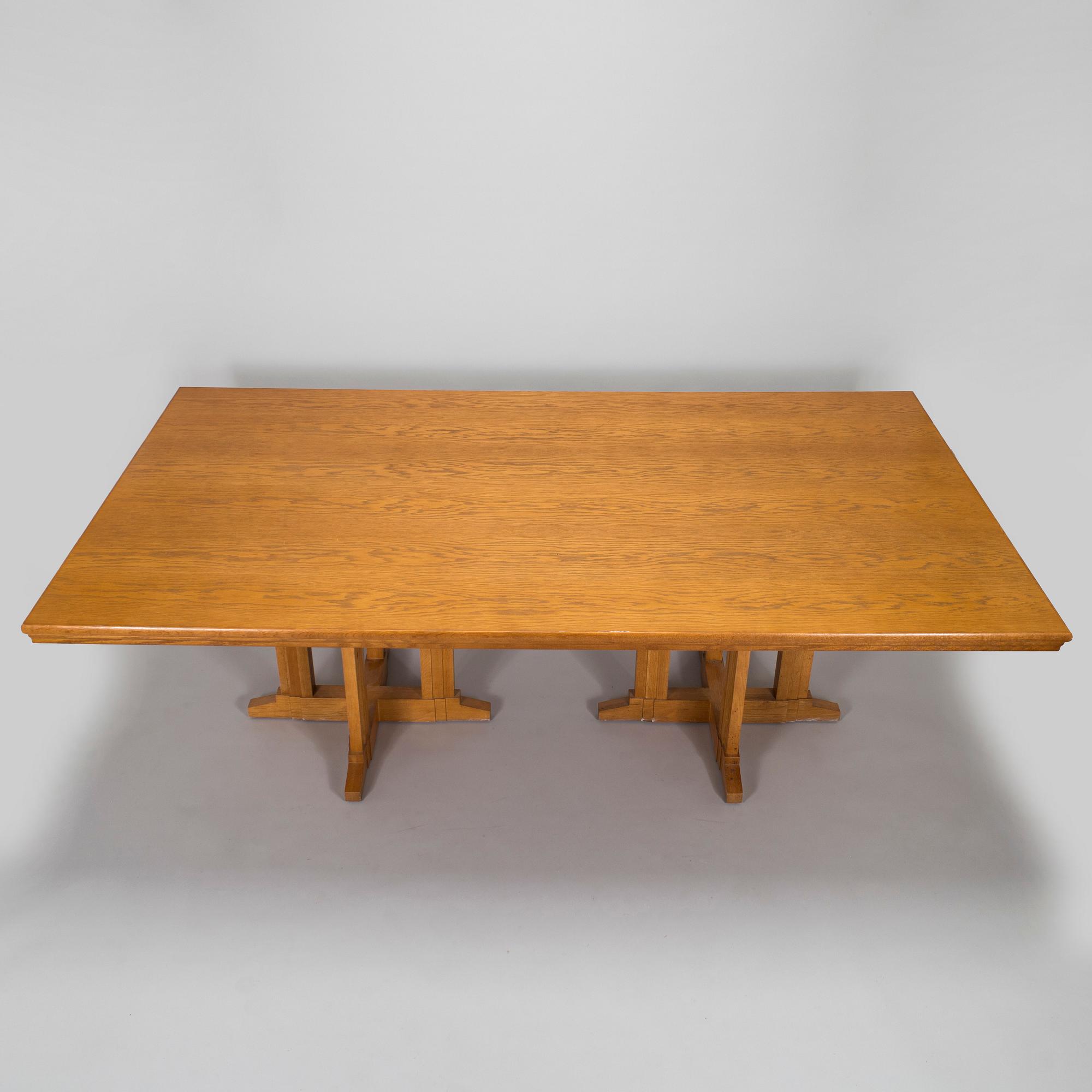 Eliel Saarinen, ruokapöytä ja tuoleja, 6 kpl, "Cranbrook", Adelta Oy, 1900-luvun loppu.
