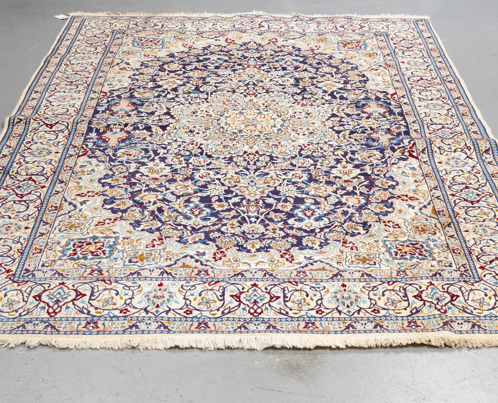 A carpet, Old, Nain, part silk, 9 LAA, ca 308 x 197 cm.
