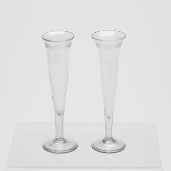 CHAMPANGESTRUTAR, ett par. sengustavianska. Omkring 1800.