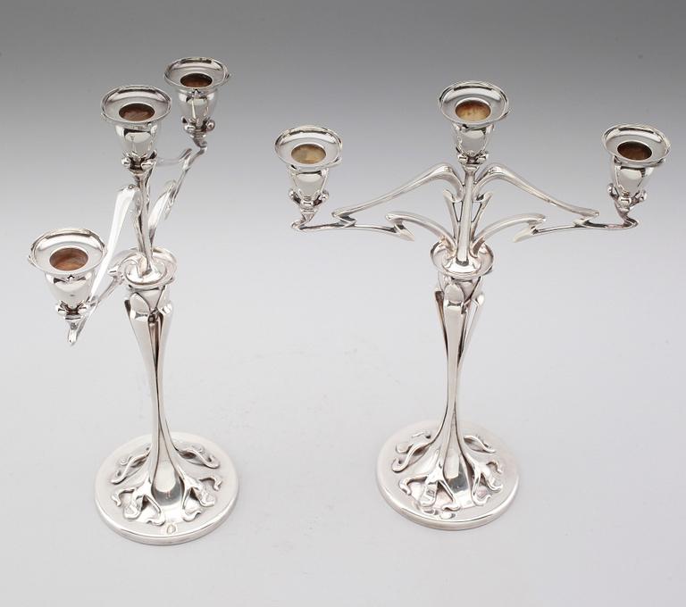 KANDELABRAR, 1 par, nysilver, jugend, tidigt 1900-tal.