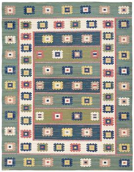 215. Märta Måås-Fjetterström, A CARPET, "Grön äng", flat weave, ca 305 x 237,5 cm, signed AB MMF.