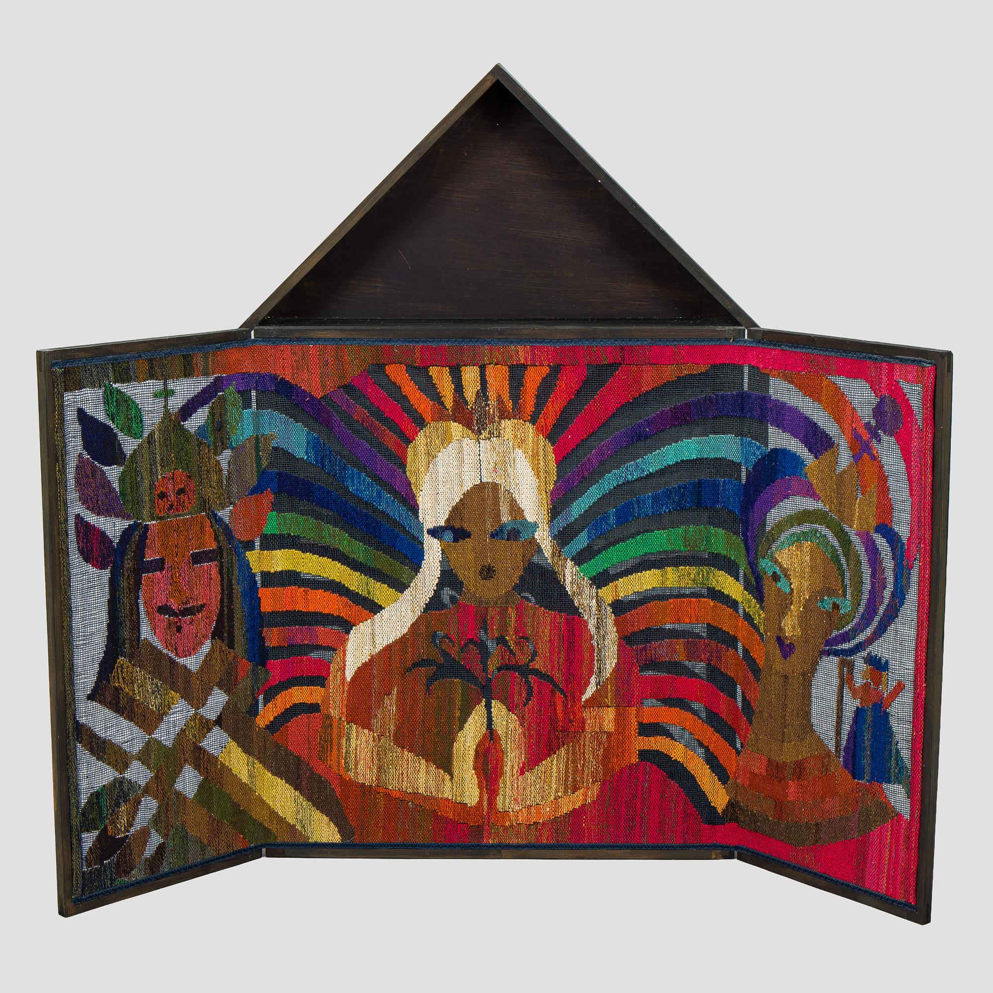 Oili Mäki, a tapestry, "Heavenly guardians".