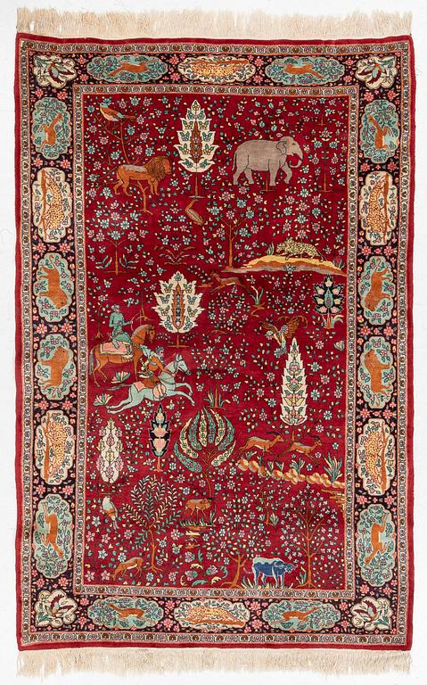Carpet, Tabriz, with hunting motif. 220 x 140 cm.