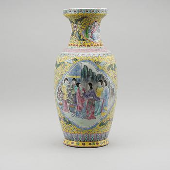 URNA, porslin, Kina, 1900-tal.