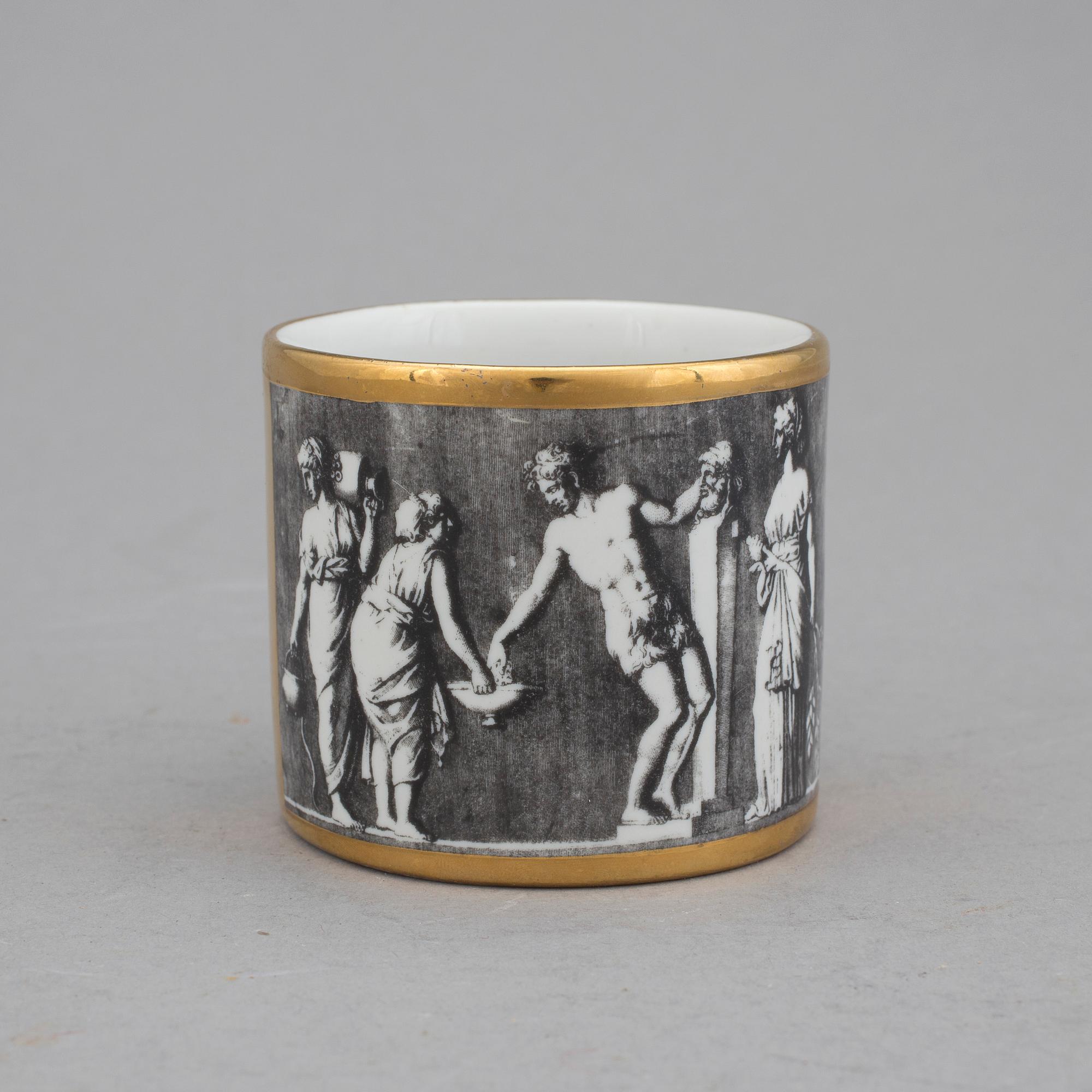 KOPP, Fornasetti, Milano, omkring 1900-talets mitt.