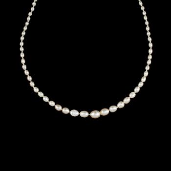 COLLIER med äkta samt odlade pärlor, lås i 18k guld.
