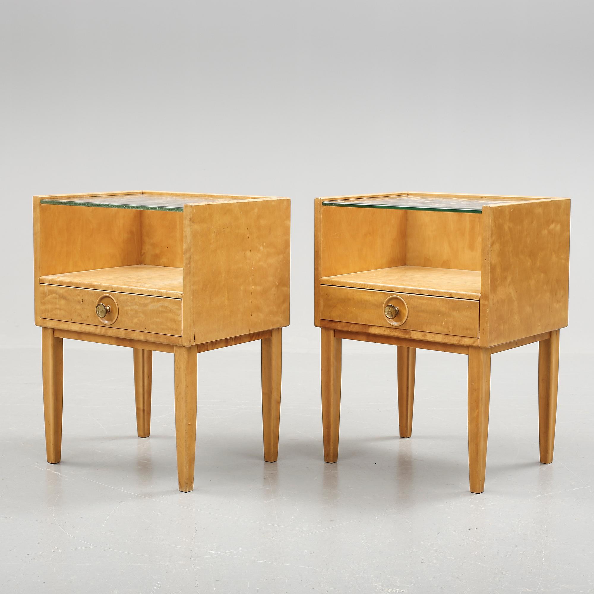 NATTDUKSBORD, Svenska Möbelfabrikerna i Bodafors, 1940-tal.