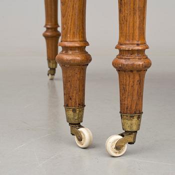 BORD, ek, omkring sekelskiftet 1900.