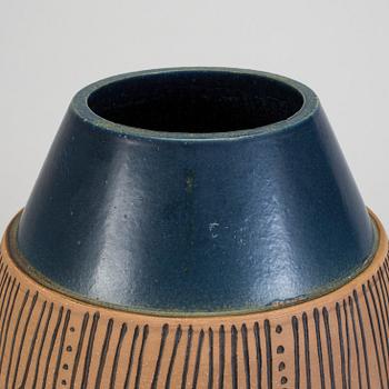 LISA LARSON, vas, stengods, Gustavsberg.