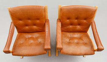 FÅTÖLJER, 1 par, 1900-talets andra hälft.