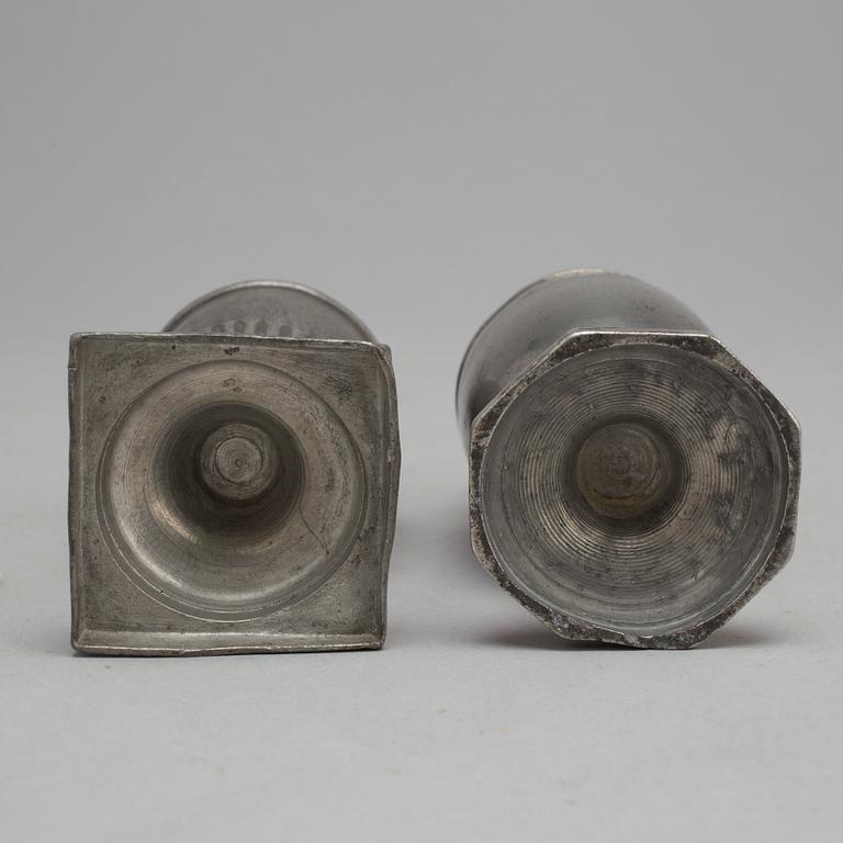 TWO 18TH CENTURY PEWTER SALT SHAKERS.