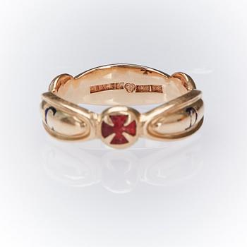 RING, 18k guld med emalj, Guastav Dahlgren, Malmö 1972. Vikt ca 11 g.