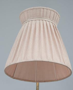 Lisa Johansson-Pape, GOLVLAMPA.