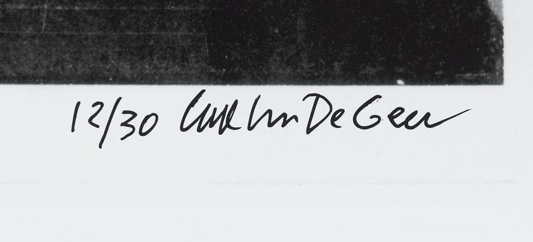 Carl Johan De Geer, fotografi, signerat 12/30.