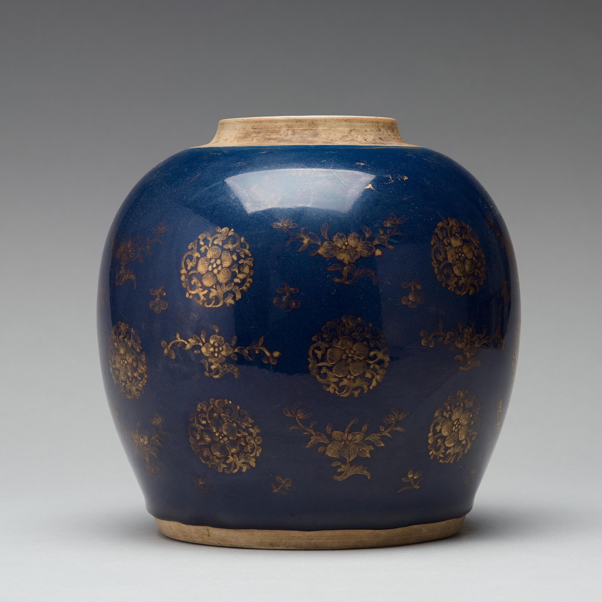 BOJAN, porslin. Qingdynastin, 1700-tal.