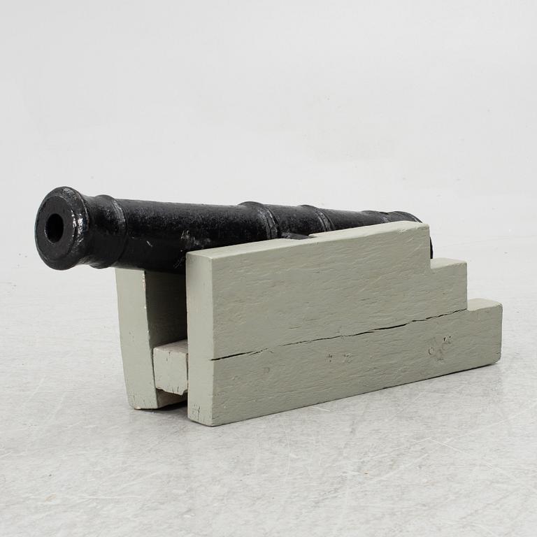 A cannon, 19th Century.