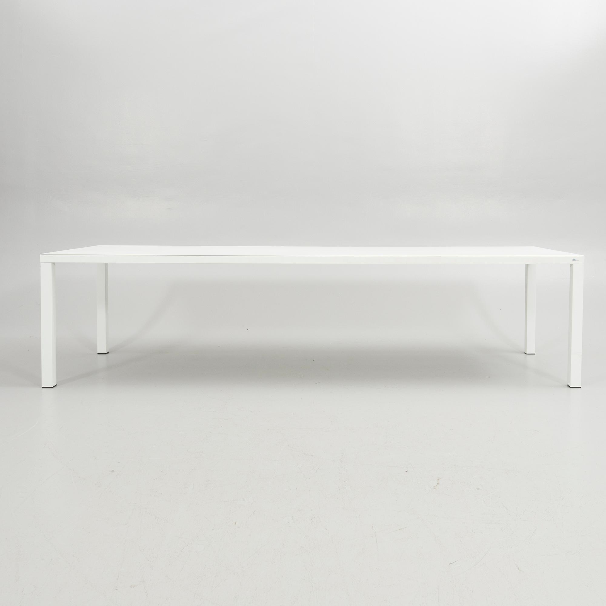 Table, "Easy", Omnia Selection, Fast Design, modern manufacturing.