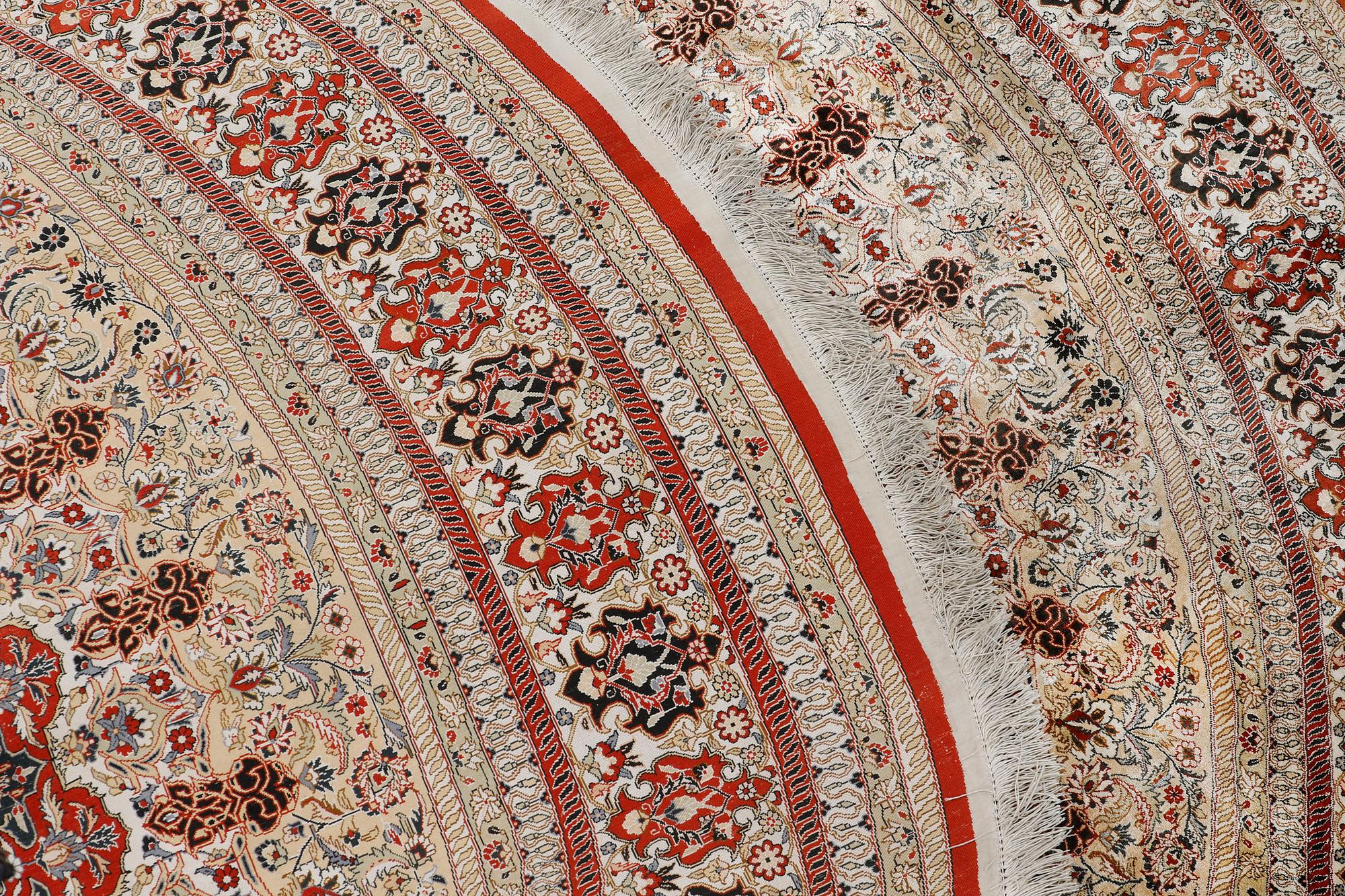 Carpet, Oriental, silk, diameter 256 cm.