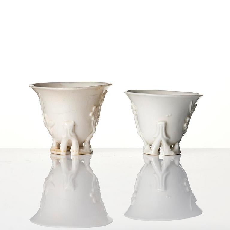 A set of three blanc de chine cups, Qing dynasty, Kangxi (1662-1722).