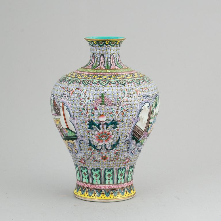A Chinese famille rose meiping vase, 20th century.