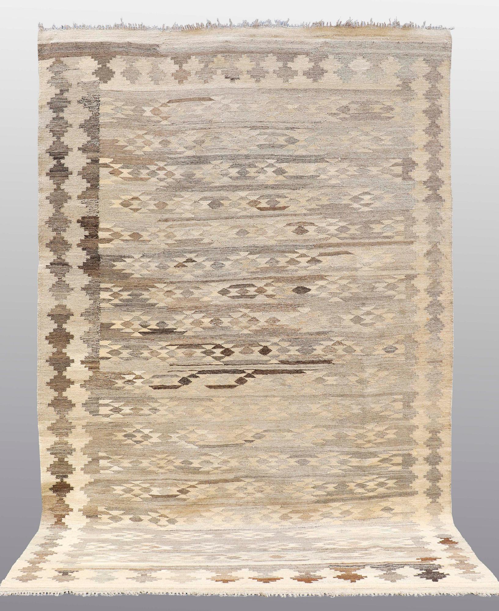 CARPET, Kilim, ca 312 x 199 cm.