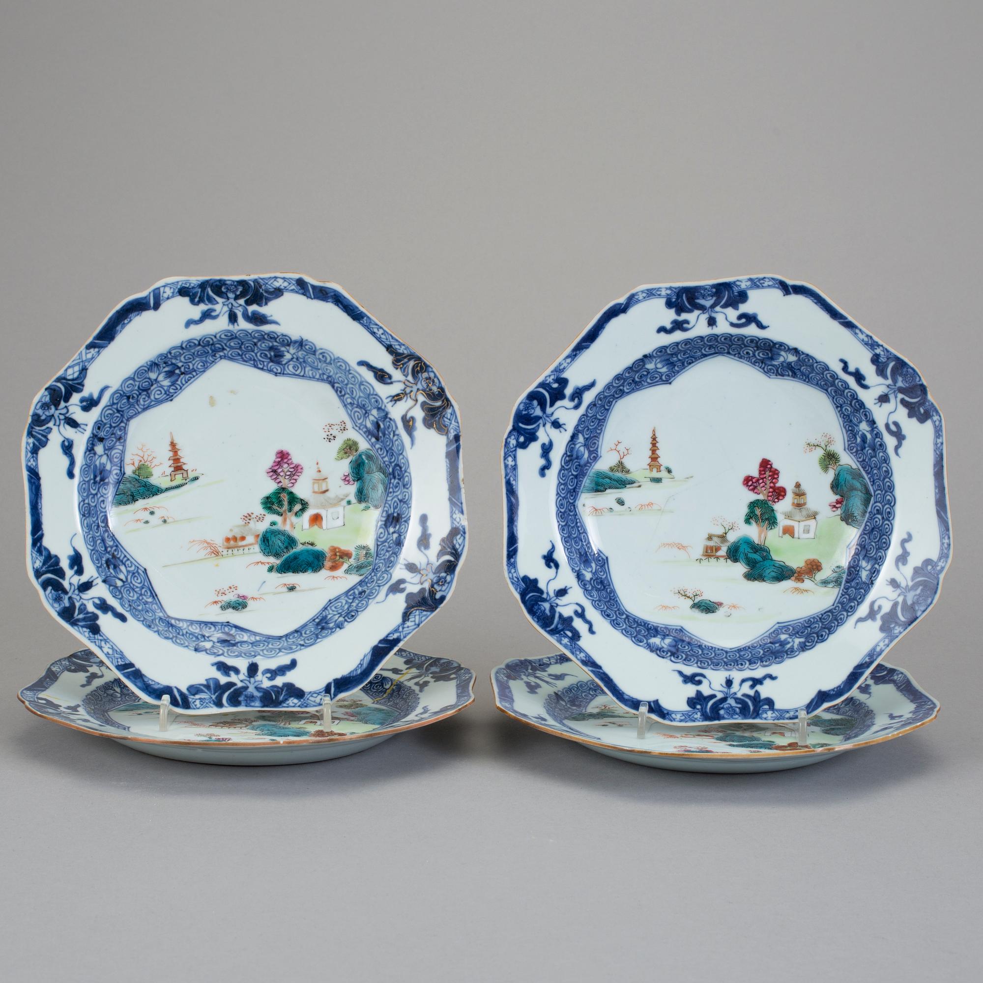 TALLRIKAR, 2+2 st, porslin, Kina, Qianlong (1736-95).