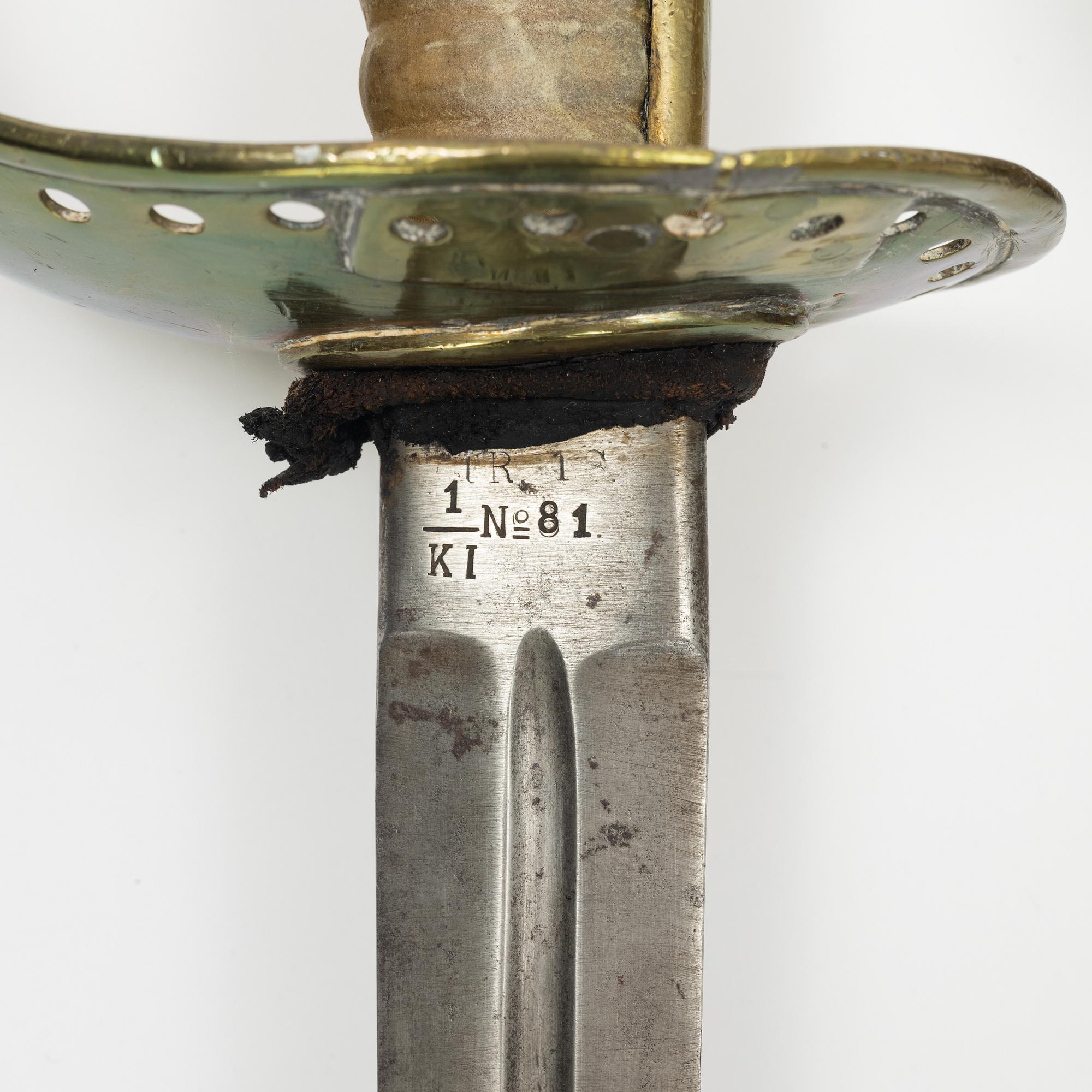 Sablar 2 st, svenska, m/1893 för kavalleriet.