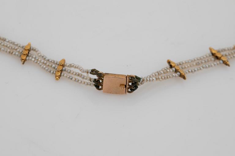 Necklace, 18k gold with amethysts and seed pearls.