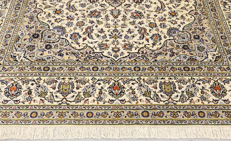 A Keshan carpet, 355 x 260 cm.