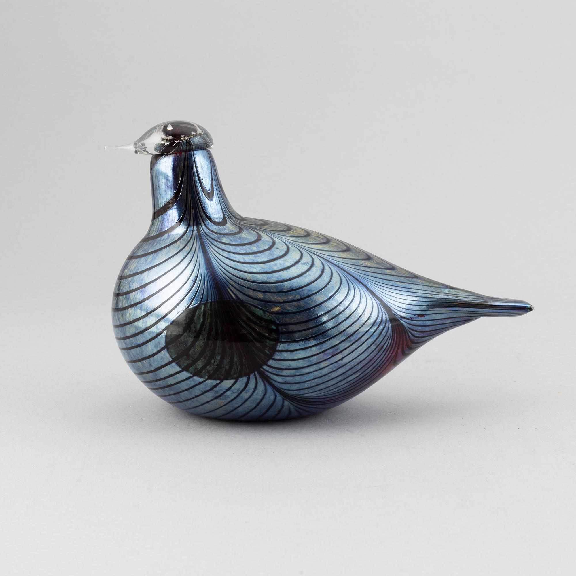 A glass bird by Oiva Toikka, Nuutajärvi.