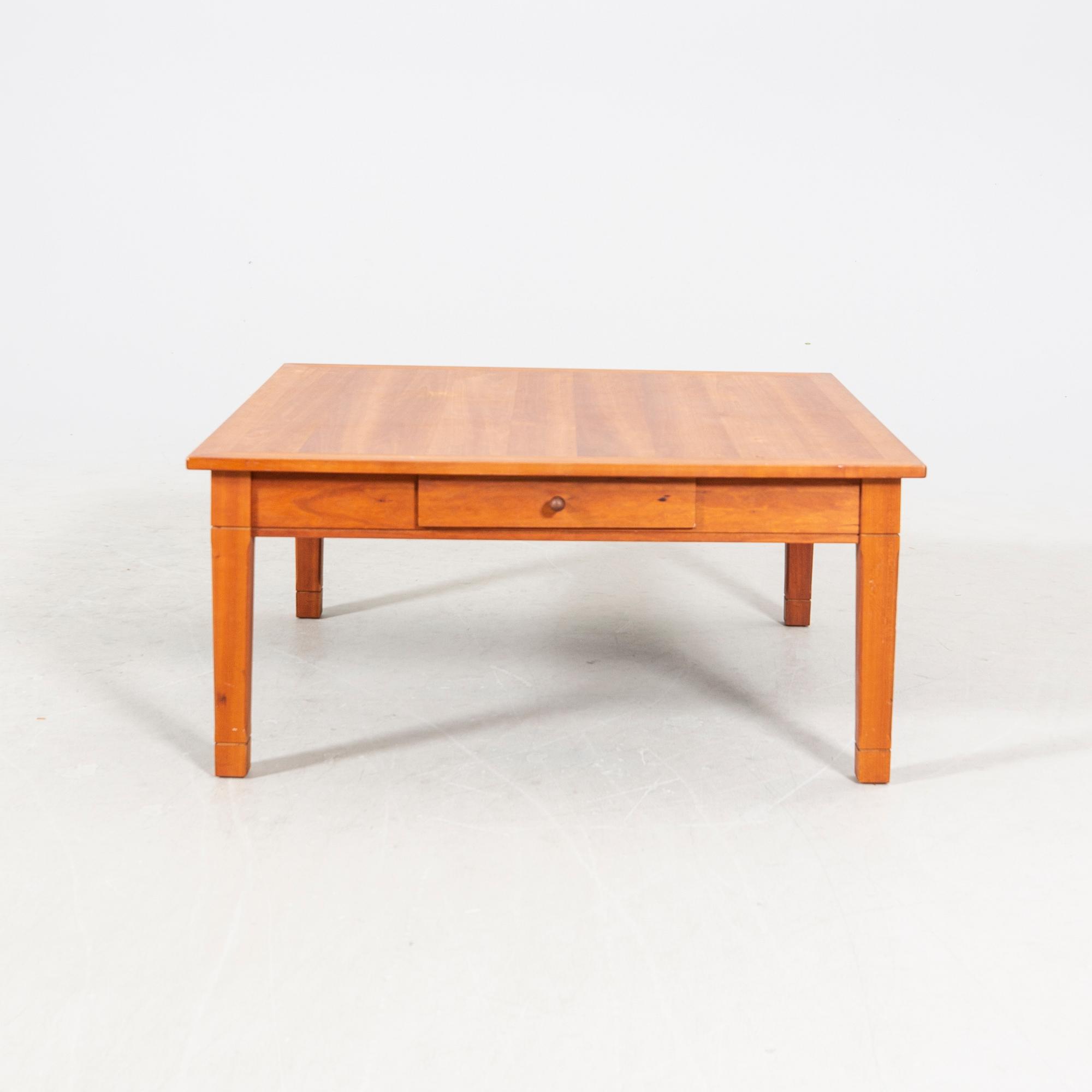 Annika Reuterswärd, soffbord, "Gustav", Fogia, 2000-tal.