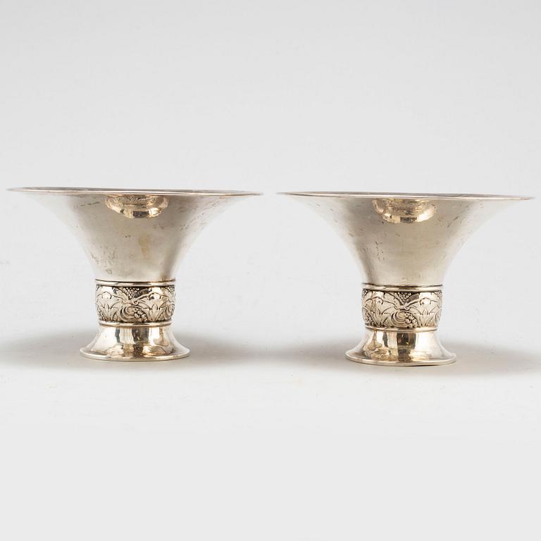 A pair of silver bowls, GAB, Stockholm 1926.