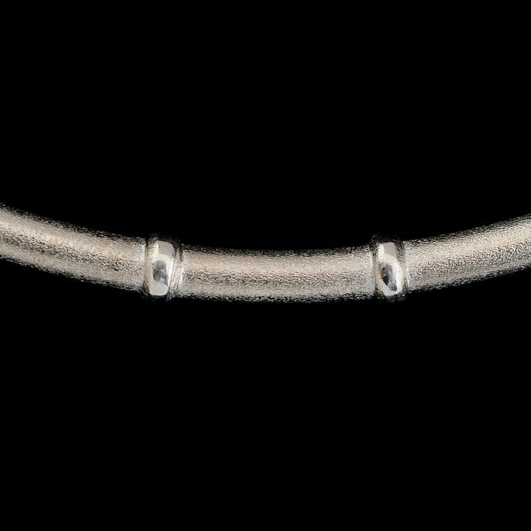 COLLIER, sterlingsilver, Lapponia, Finland 2006. Total vikt ca 35 g.