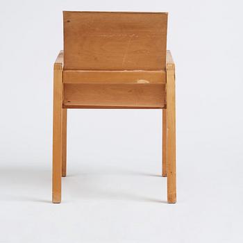 Alvar Aalto, a birch model '403' chair, O.Y. Huonekalu-ja Rakennustyötehdas, Finland mid 20th C. Alva & Gunnar Myrdal Collection.