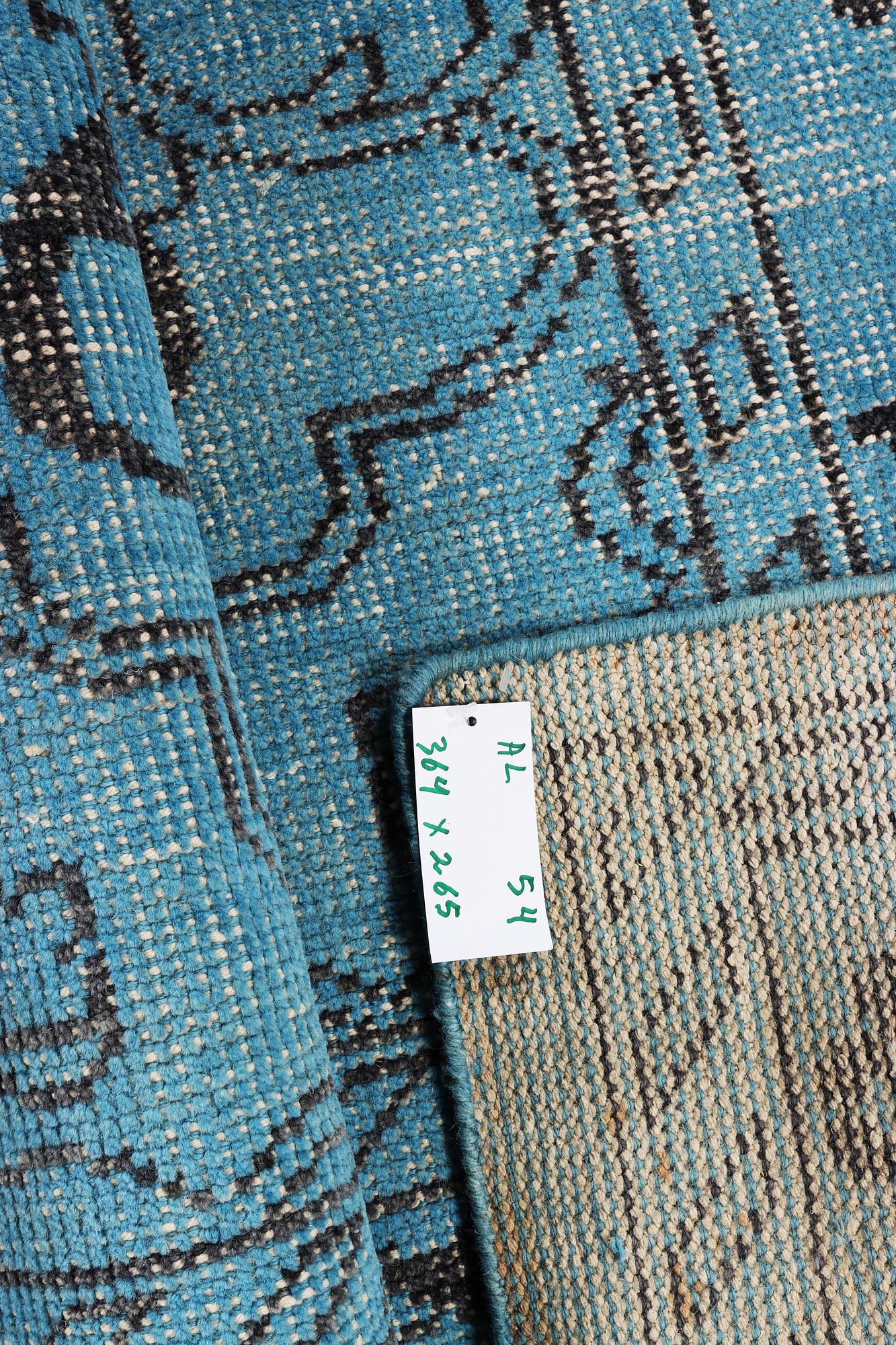 Matta, orientalisk, vintage design, ca. 364 x 265 cm.